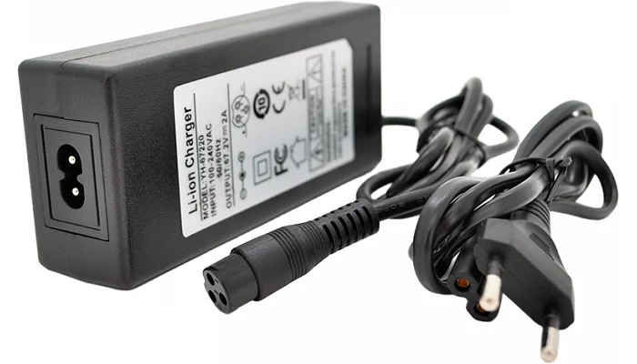 Зарядний пристрій для акумуляторів Voltronic Li-ion 67.2V, 2A (штекер 3-pin)