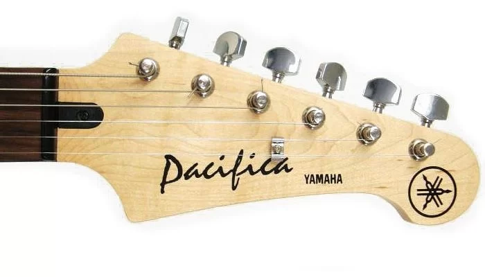 Электрогитара YAMAHA PACIFICA 012 (RM), фото № 2