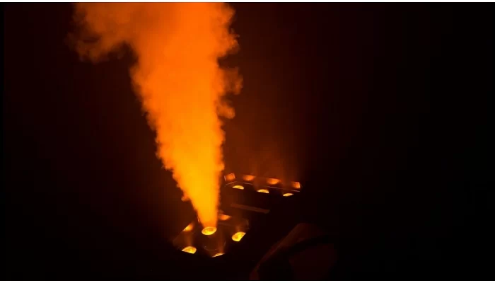 Дым машина CHAUVET Geyser P7, фото № 4