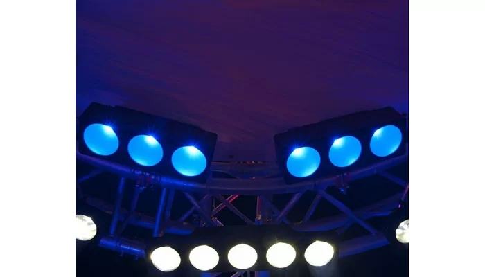Светодиодный линейный прожектор CHAUVET CORE 3x1, фото № 9