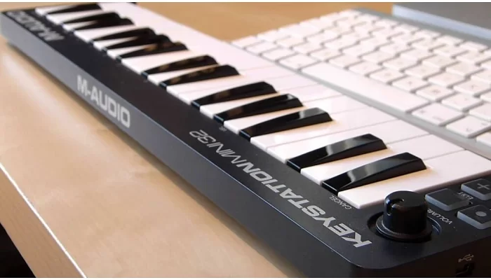 MIDI клавіатура M-Audio keystation mini 32 mk3, фото № 3