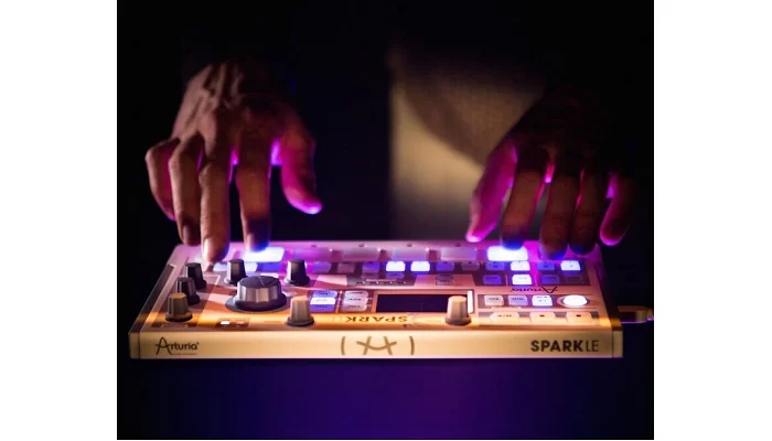 MIDI-контроллер/Ритм-машина Arturia Spark LE, фото № 6