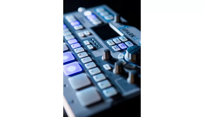 MIDI-контроллер/Ритм-машина Arturia Spark LE, фото № 7