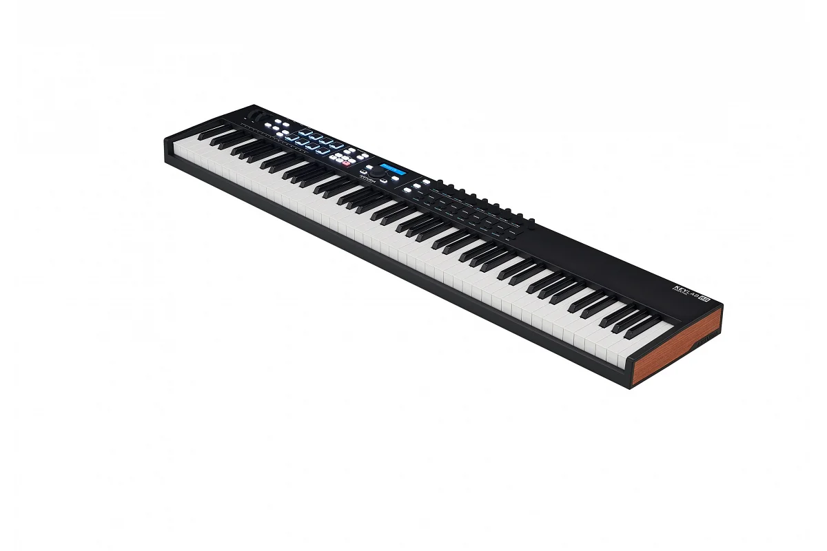 MIDI-клавиатура Arturia KeyLab Essential 88 Black Edition