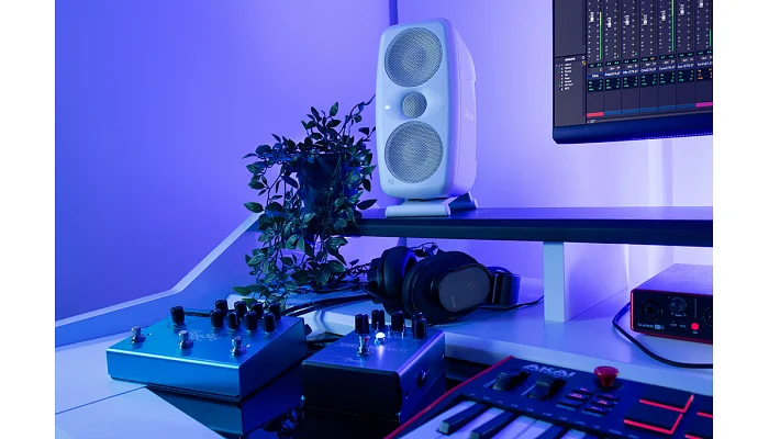 Активний студійний монітор IK MULTIMEDIA iLoud MTM MKII White, фото № 8