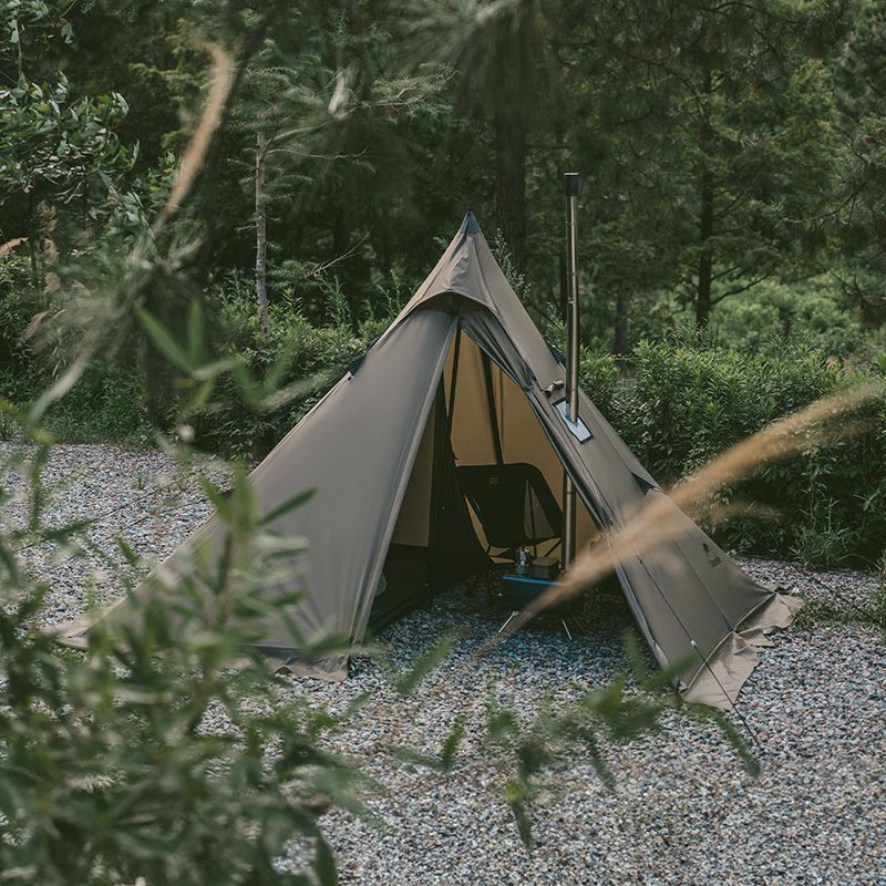 Палатка с остроконечной вершиной Naturehike CNK2300ZP025 (коричневая)