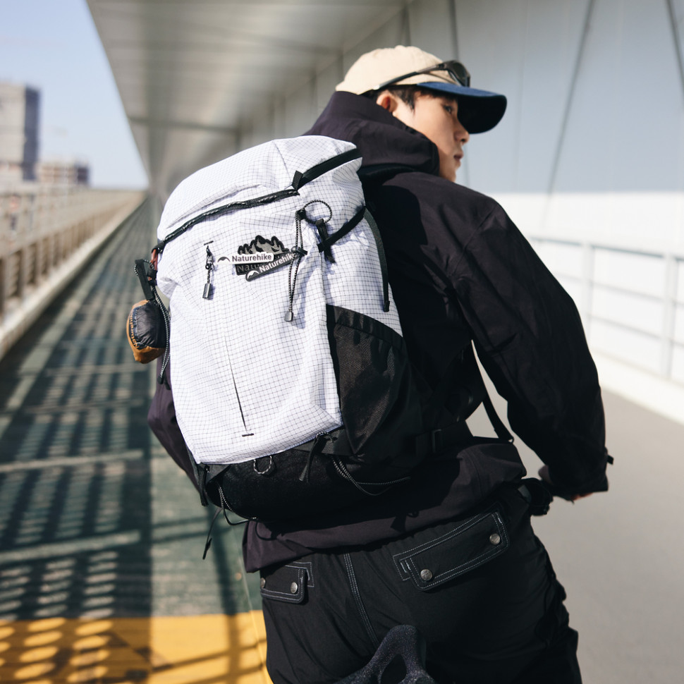 Туристический рюкзак Naturehike Helium CNK2300BB017, 25 л (белый)