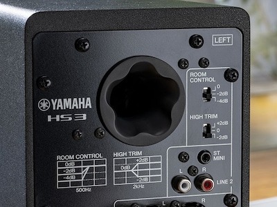 Активные студийные мониторы YAMAHA HS4 (BLACK)