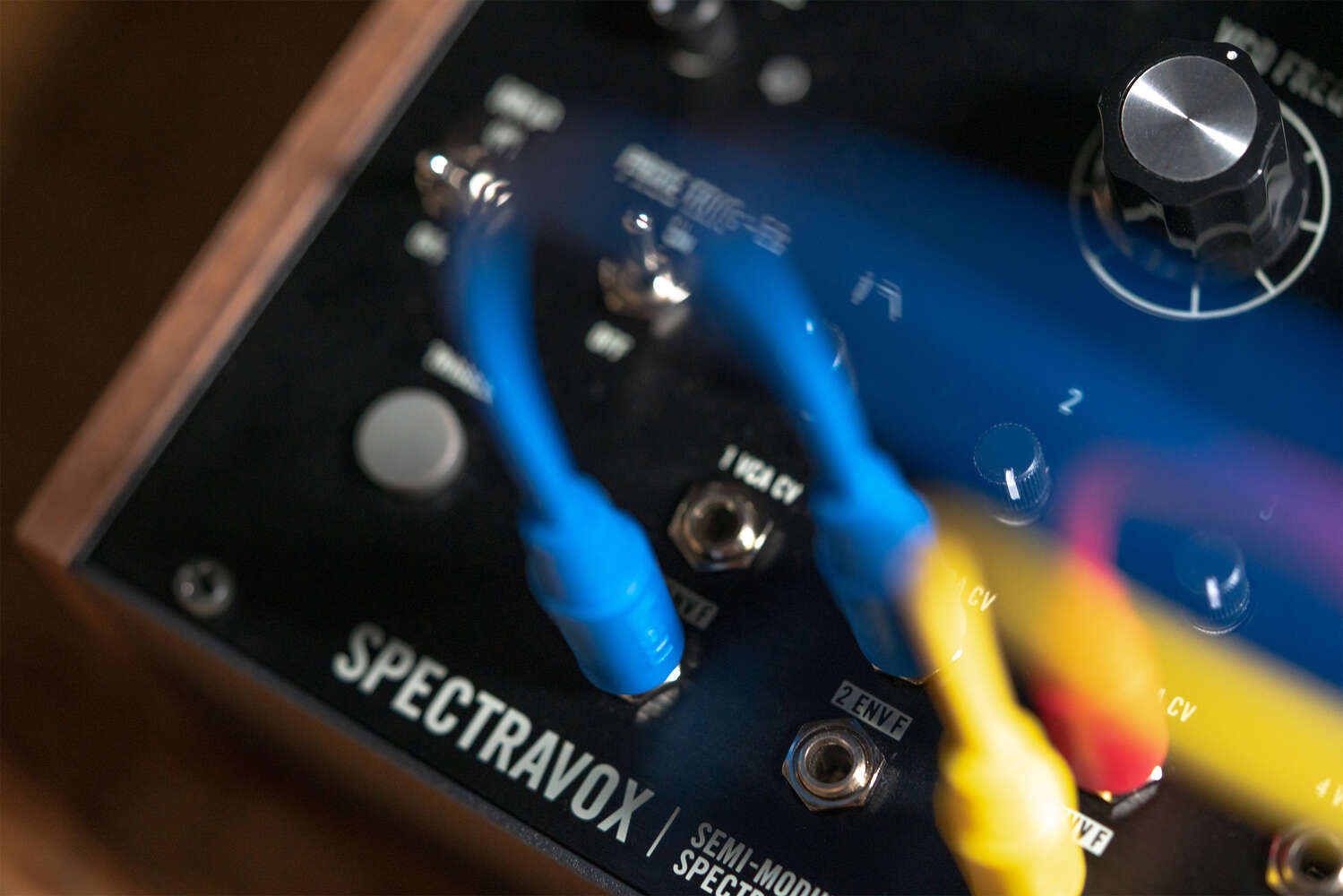 Синтезатор аналогового моделювання MOOG SPECTRAVOX