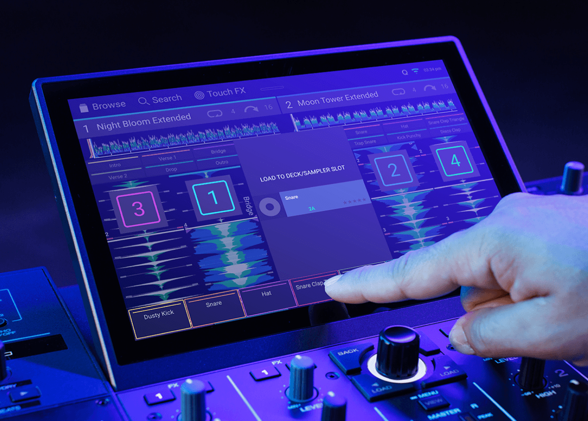 Denon DJ PRIME 4+